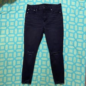 American Eagle Super Hi Rise Luxe Jeans. Size 16R.